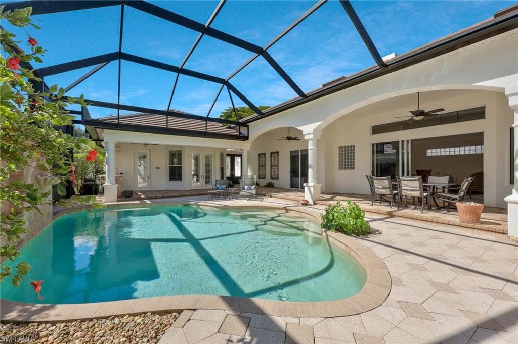 5058 Kensington High St, Naples, FL 34105-1