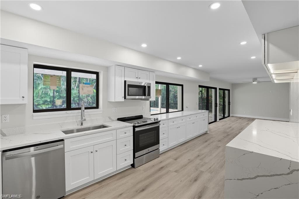 8531 Yorkshire Ln, Fort Myers, FL 33919-12