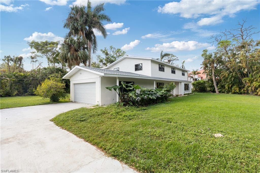 8531 Yorkshire Ln, Fort Myers, FL 33919-3
