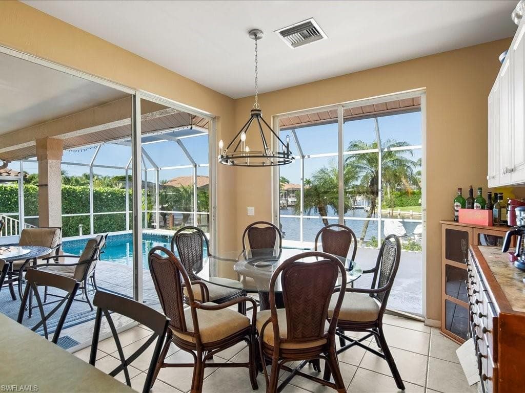28 Madagascar Ct, Marco Island, FL 34145-9