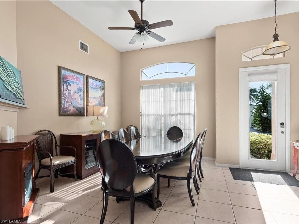 28 Madagascar Ct, Marco Island, FL 34145-10