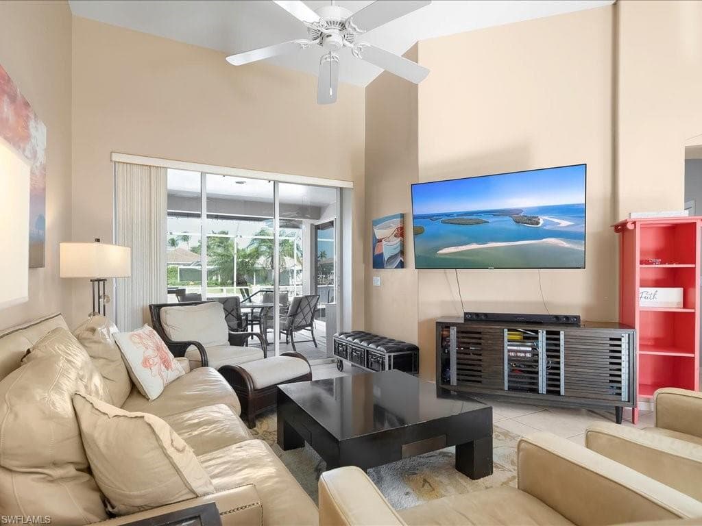 28 Madagascar Ct, Marco Island, FL 34145-11