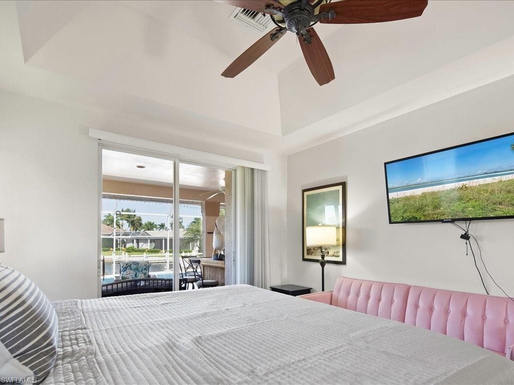 28 Madagascar Ct, Marco Island, FL 34145-14