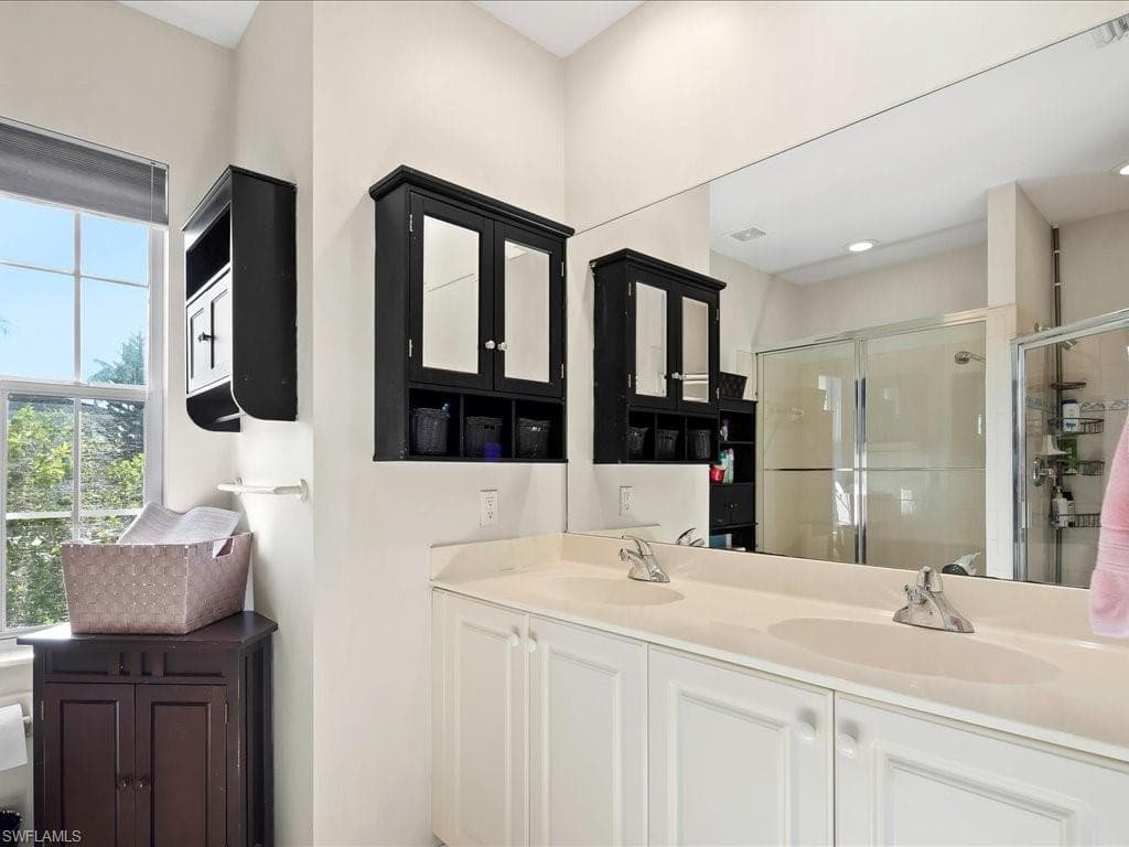 28 Madagascar Ct, Marco Island, FL 34145-15