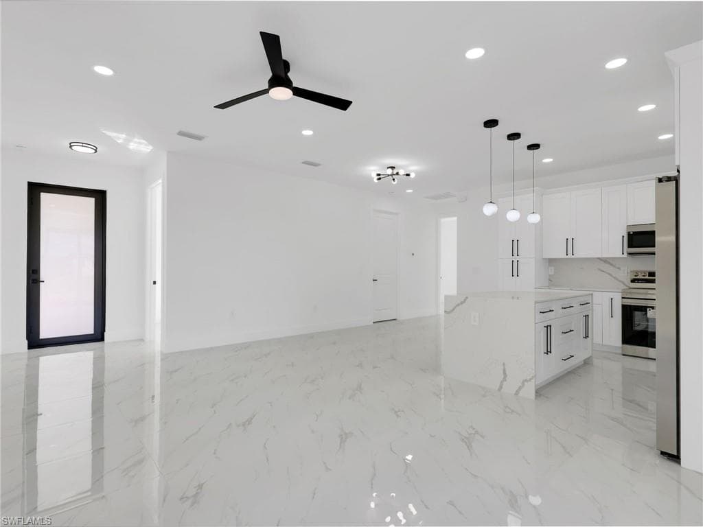 1119 Earhart St E, Lehigh Acres, FL 33974-9