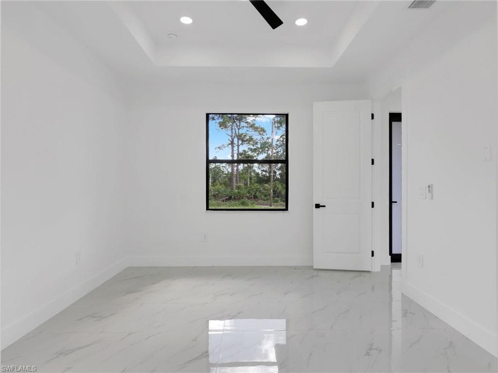 1119 Earhart St E, Lehigh Acres, FL 33974-18