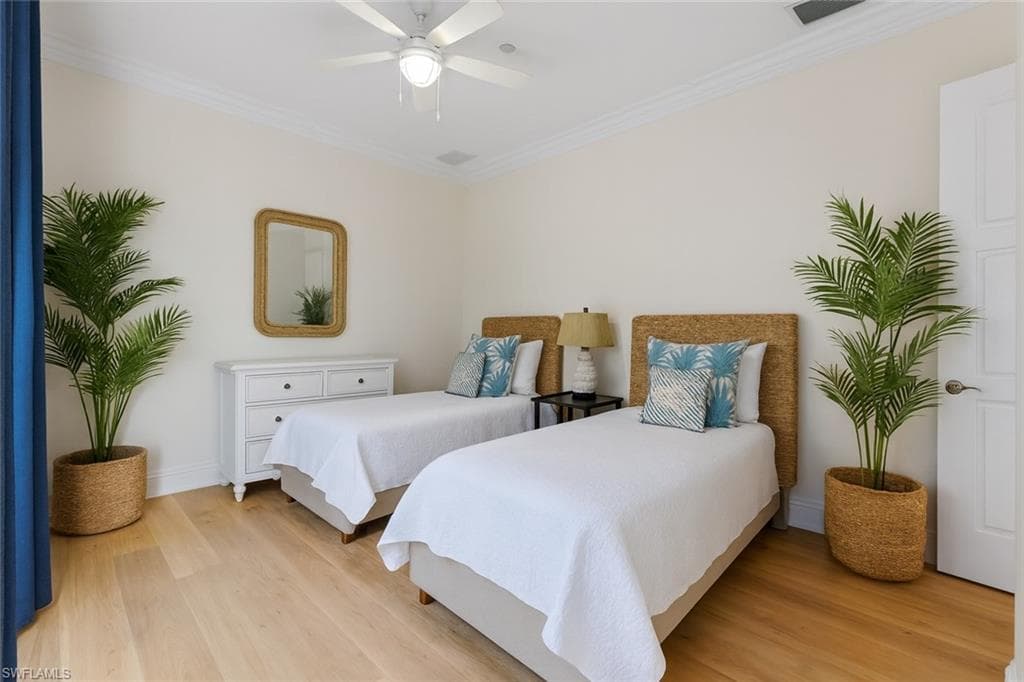 1001 10th Ave S C1, Naples, FL 34102-19