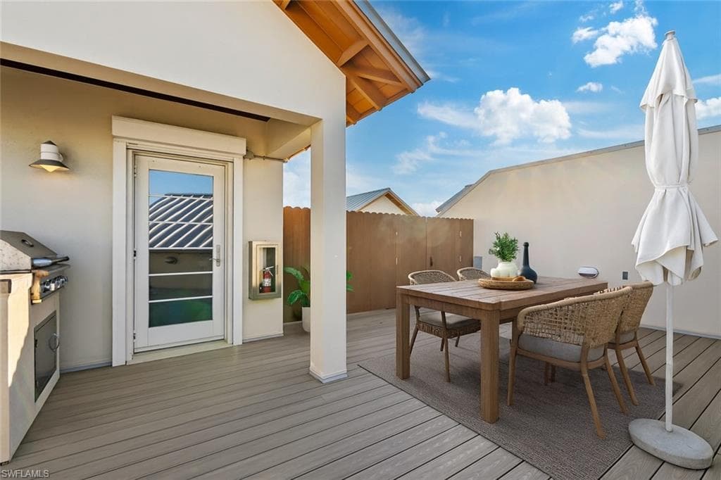 1001 10th Ave S C1, Naples, FL 34102-2