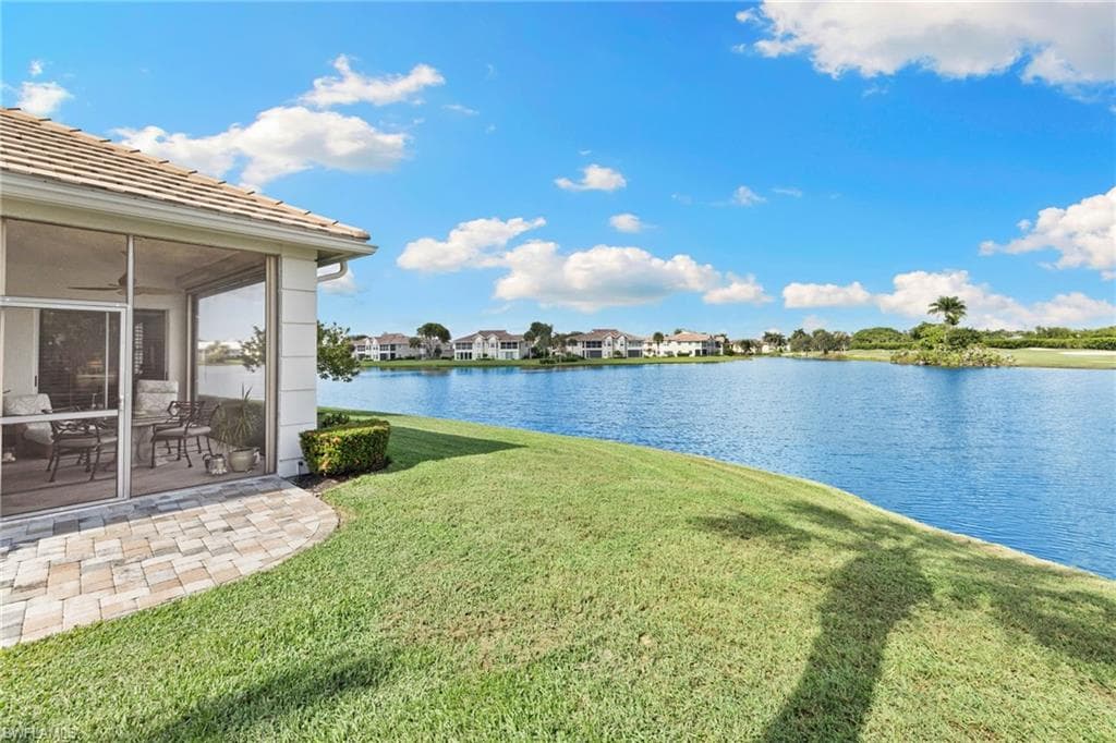 2153 Paget Cir, Naples, FL 34112-24