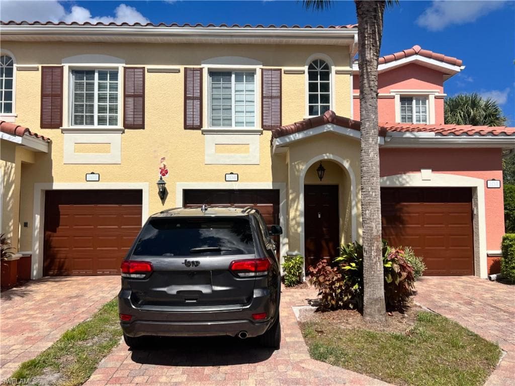 20310 Estero Gardens Cir 204, Estero, FL 33928-1