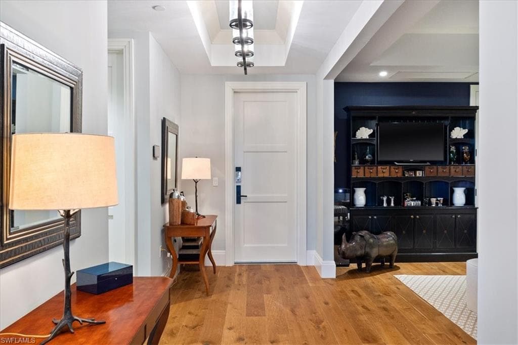 1035 3rd Ave S 401, Naples, FL 34102-2