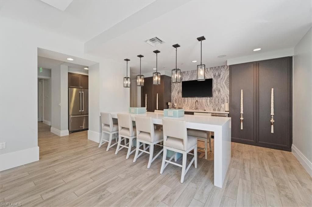 1035 3rd Ave S 401, Naples, FL 34102-41