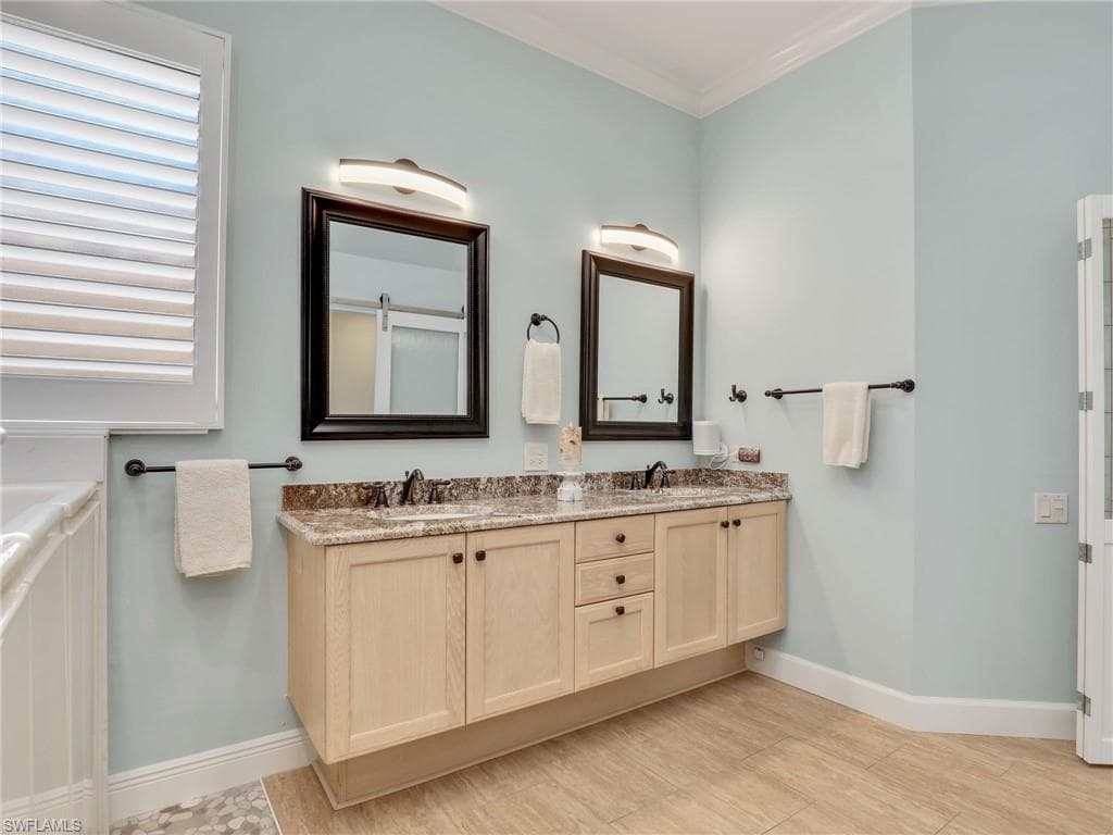 1774 Ivy Pointe Ct, Naples, FL 34109-30