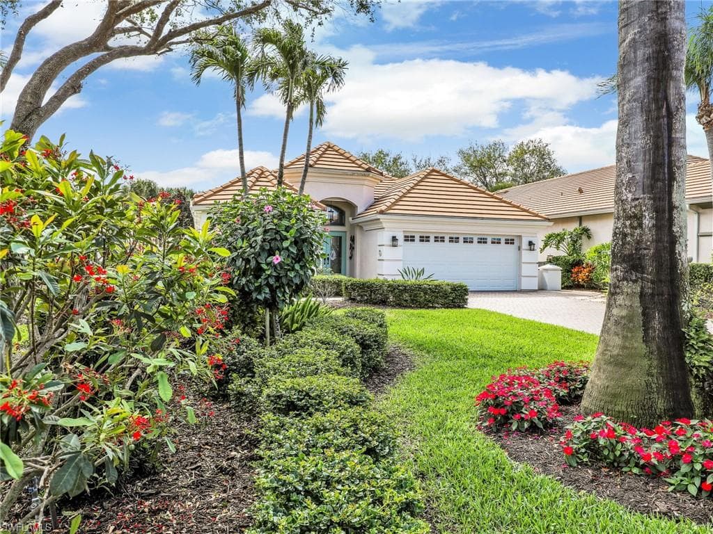 1774 Ivy Pointe Ct, Naples, FL 34109-2