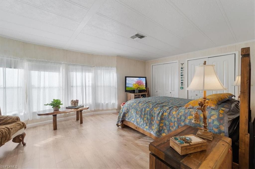 10 Lake Diane Dr, Naples, FL 34114-9