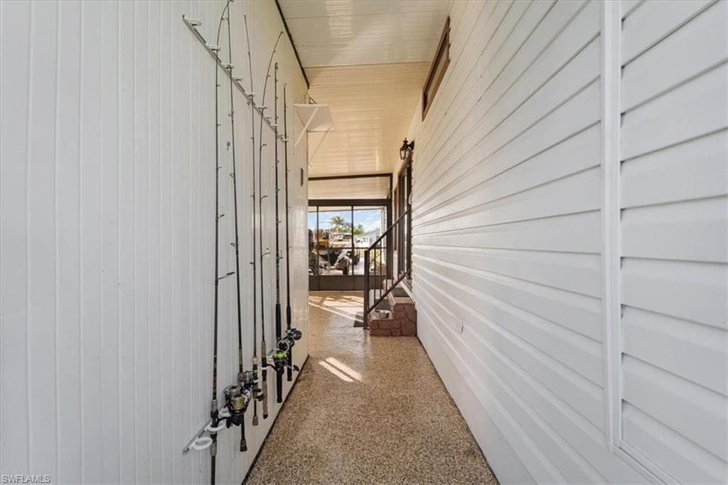 10 Lake Diane Dr, Naples, FL 34114-15