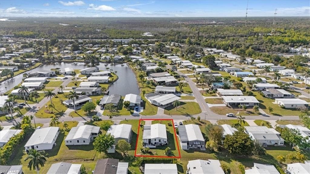 10 Lake Diane Dr, Naples, FL 34114-22