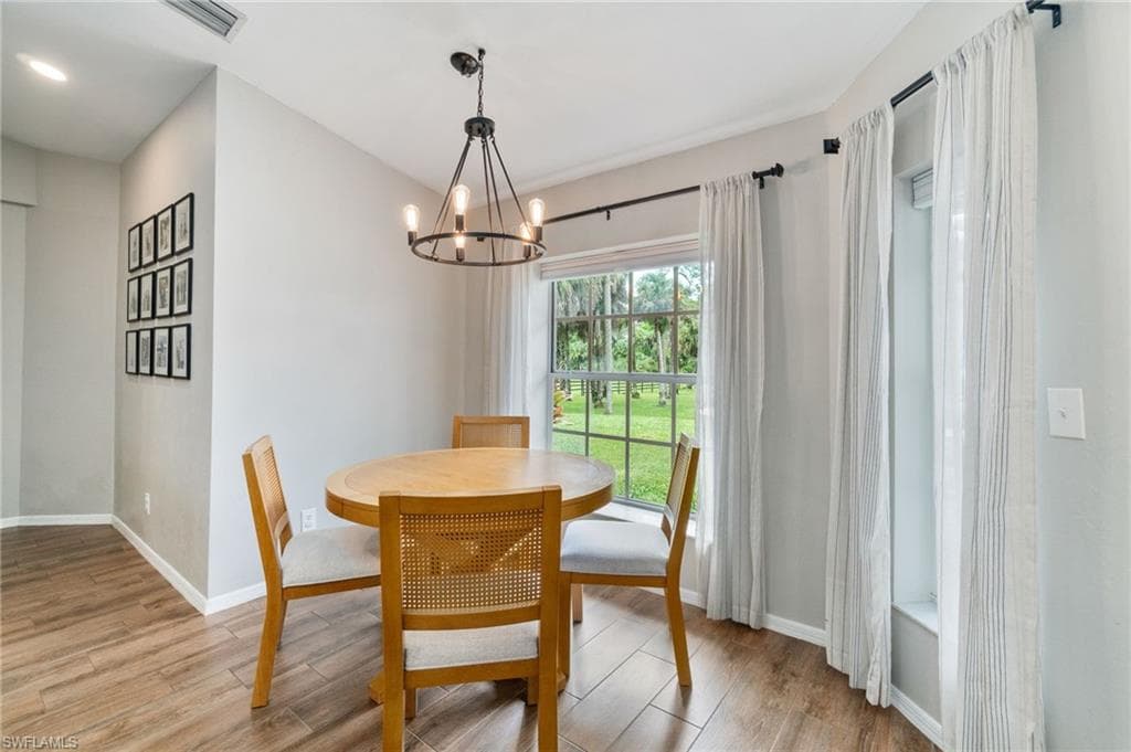 640 13th St NW, Naples, FL 34120-9