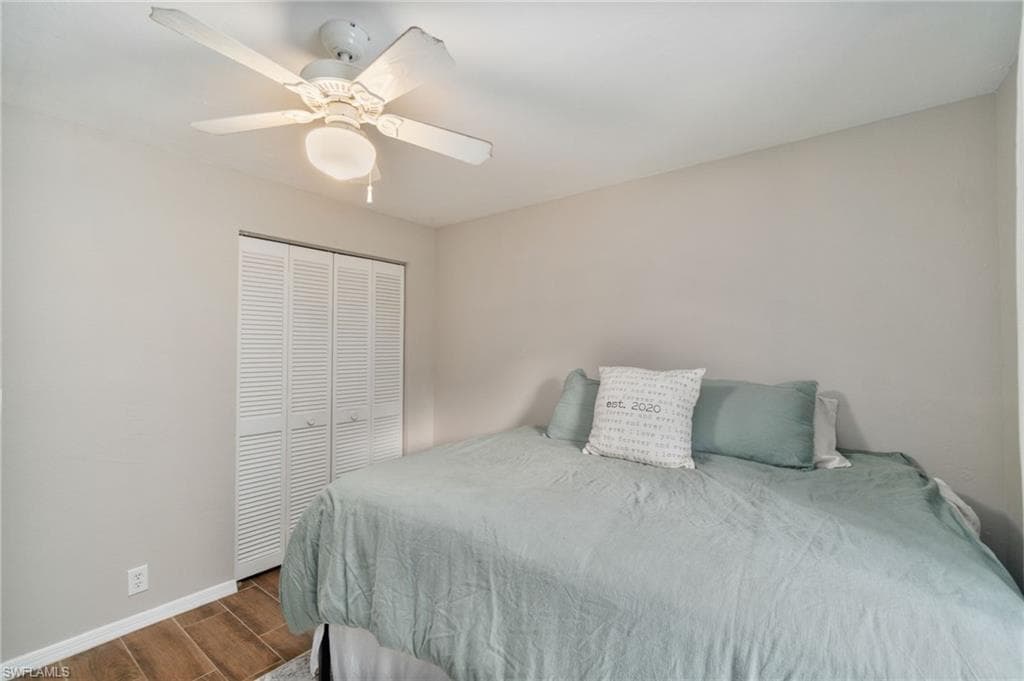 640 13th St NW, Naples, FL 34120-25