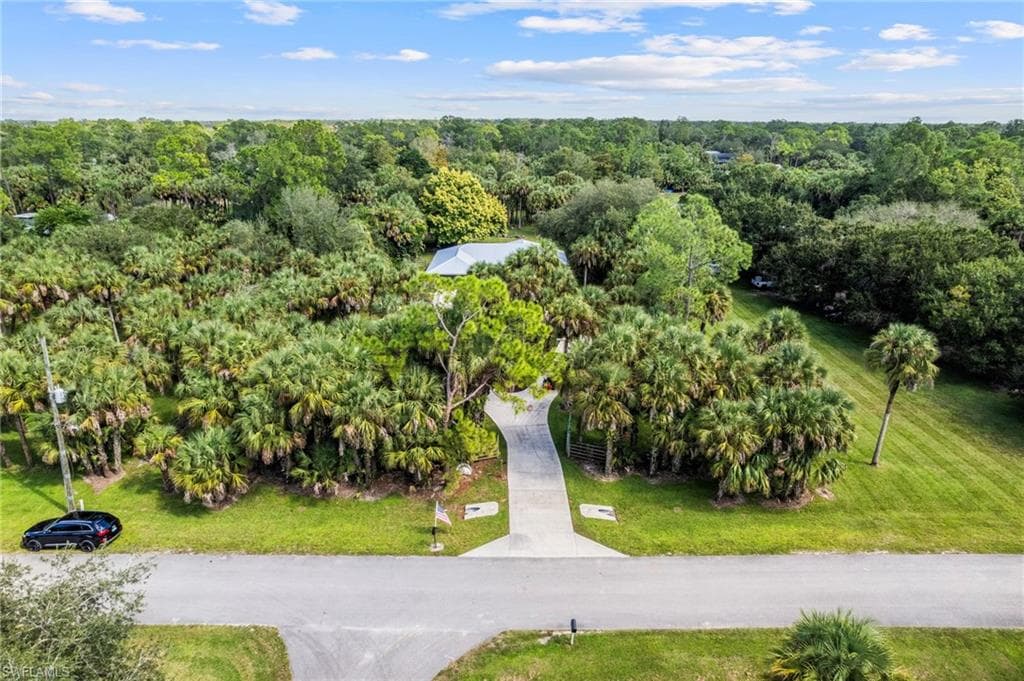 640 13th St NW, Naples, FL 34120-36
