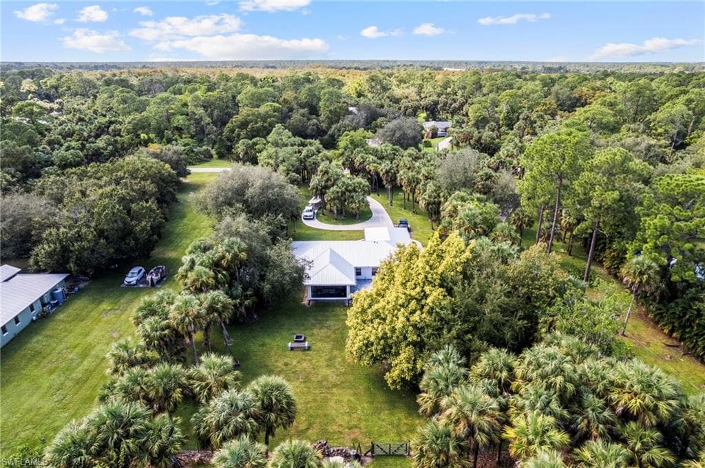 640 13th St NW, Naples, FL 34120-38