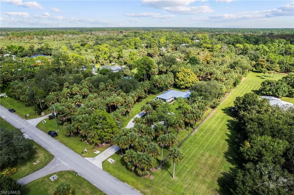 640 13th St NW, Naples, FL 34120-41