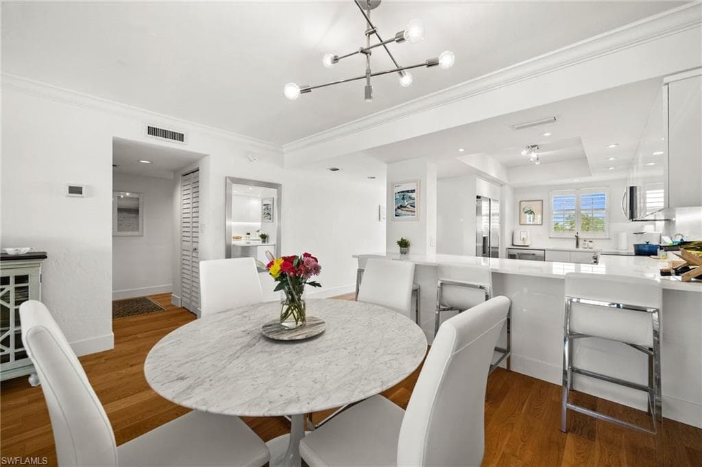 12945 Vanderbilt Dr 306, Naples, FL 34110-9