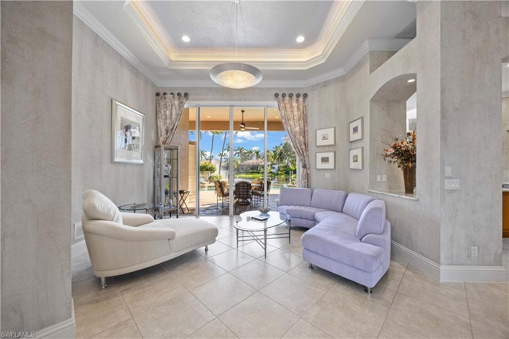 8752 Muirfield Dr, Naples, FL 34109-23