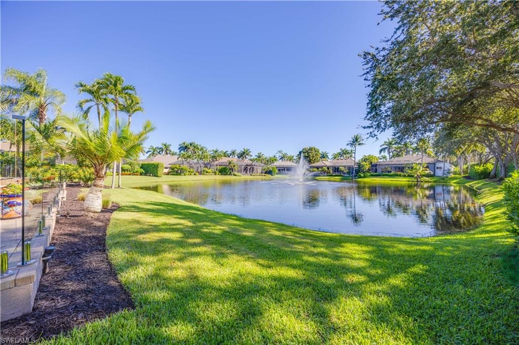8752 Muirfield Dr, Naples, FL 34109-28