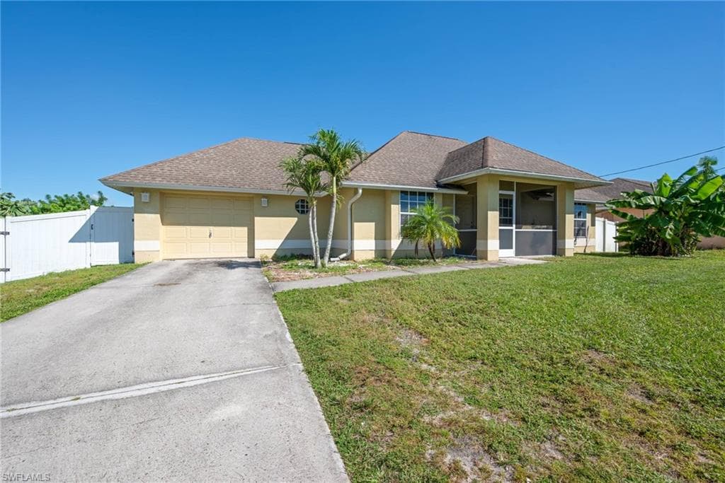 3306 23rd St SW, Lehigh Acres, FL 33976-1