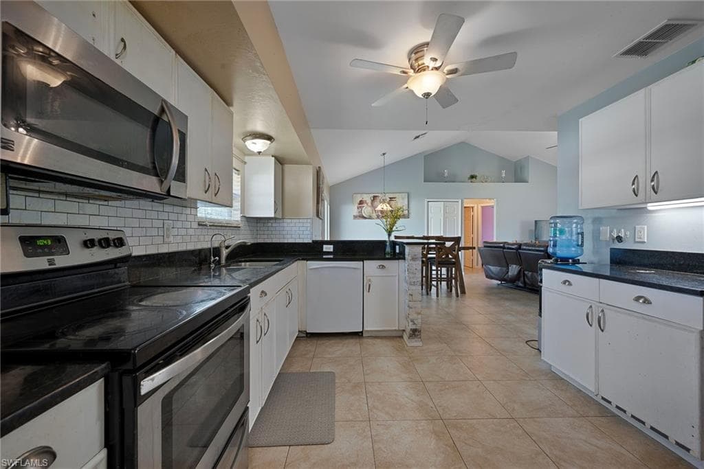3306 23rd St SW, Lehigh Acres, FL 33976-5