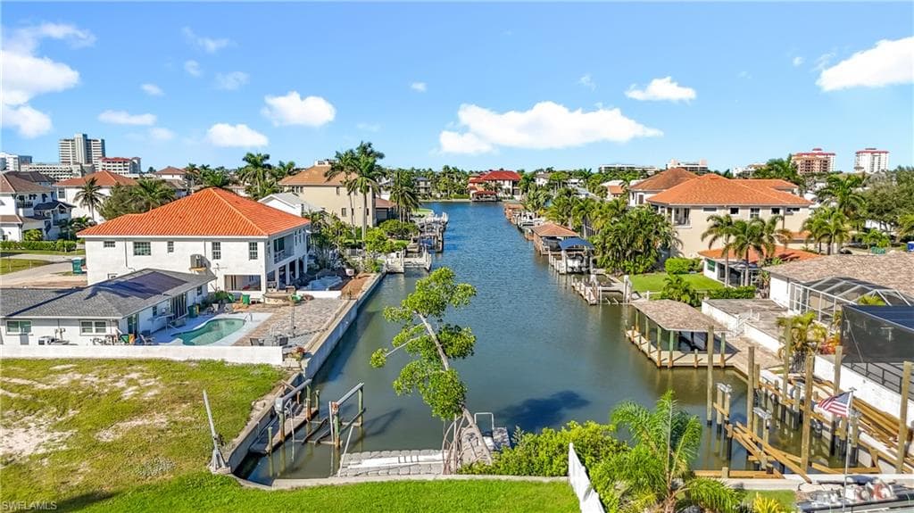 10242 Vanderbilt Dr, Naples, FL 34108-16