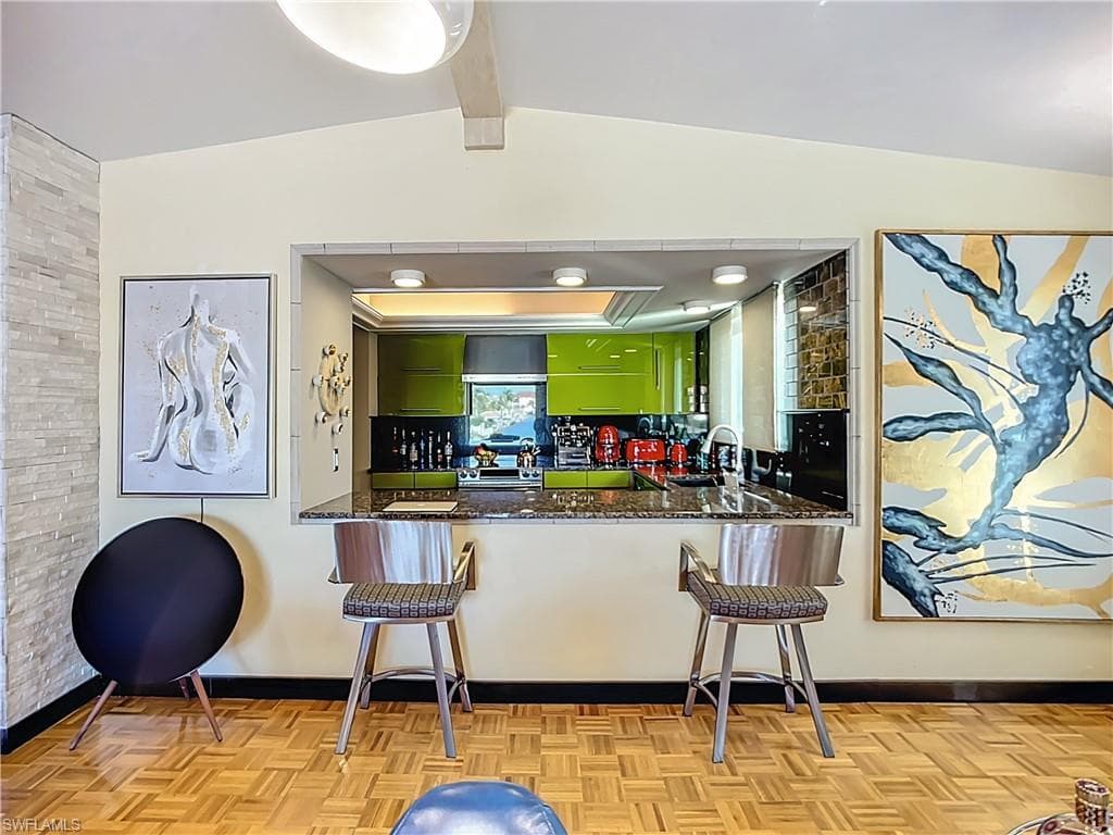 10242 Vanderbilt Dr, Naples, FL 34108-30