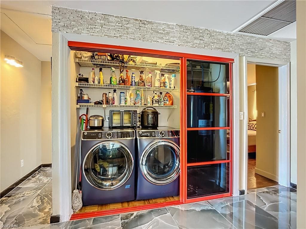10242 Vanderbilt Dr, Naples, FL 34108-40