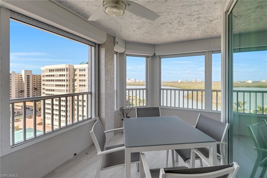 25 Bluebill Ave A906, Naples, FL 34108-5