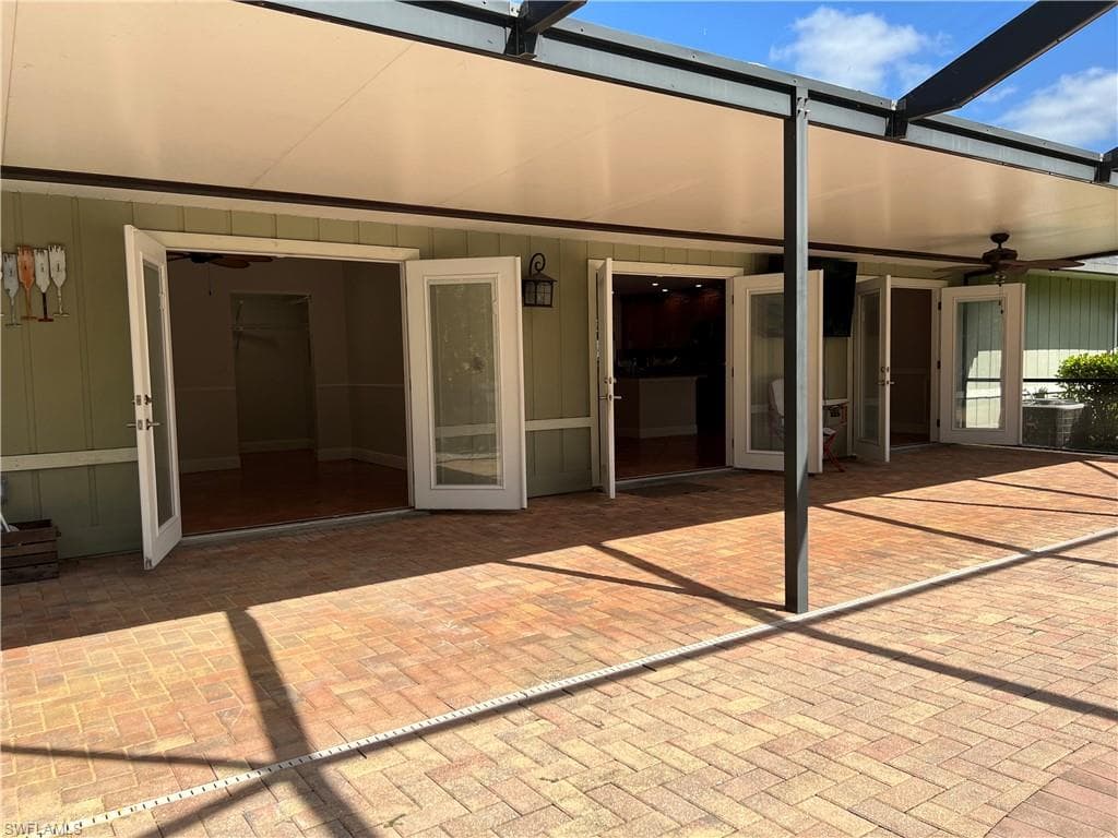 4724 32nd Ave SW, Naples, FL 34116-8
