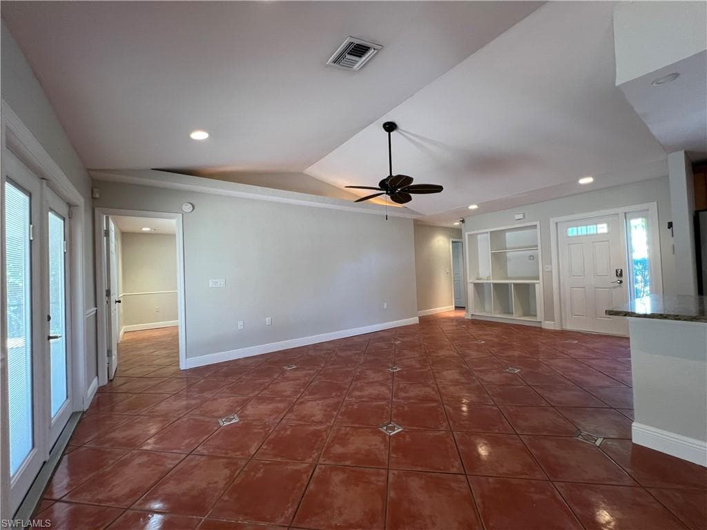 4724 32nd Ave SW, Naples, FL 34116-23