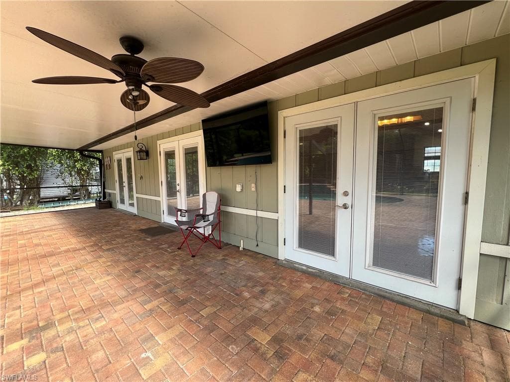 4724 32nd Ave SW, Naples, FL 34116-6