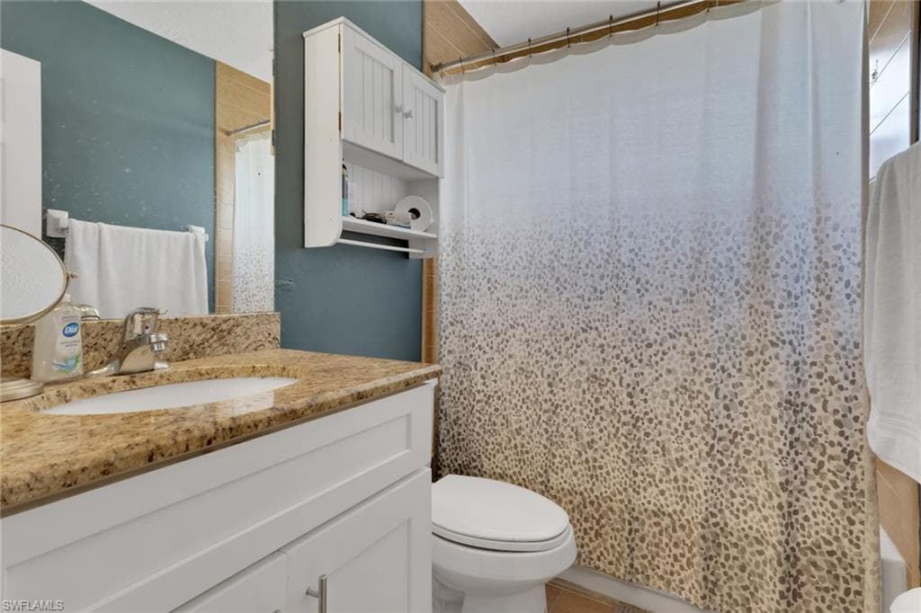 6555 Willow Lake Cir, Fort Myers, FL 33966-28