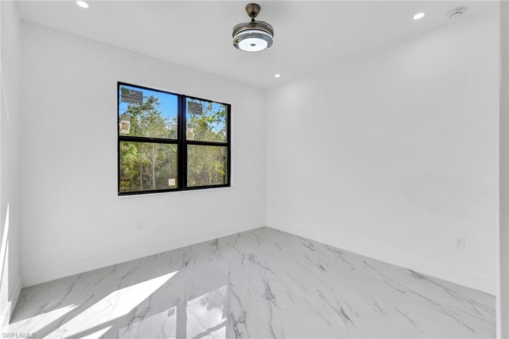 2002 10th St, Lehigh Acres, FL 33936-20