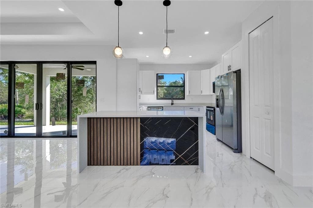 2002 10th St, Lehigh Acres, FL 33936-7