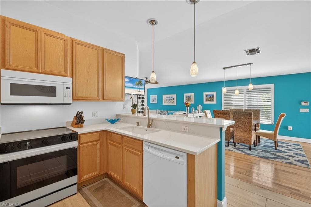 28773 Xenon Way, Bonita Springs, FL 34135-17