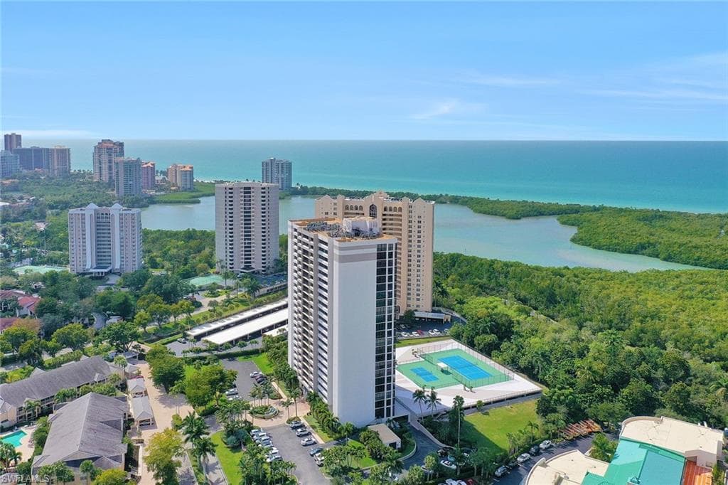 5601 Turtle Bay Dr 1102, Naples, FL 34108-29