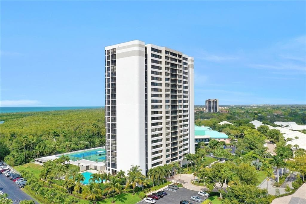 5601 Turtle Bay Dr 1102, Naples, FL 34108-31