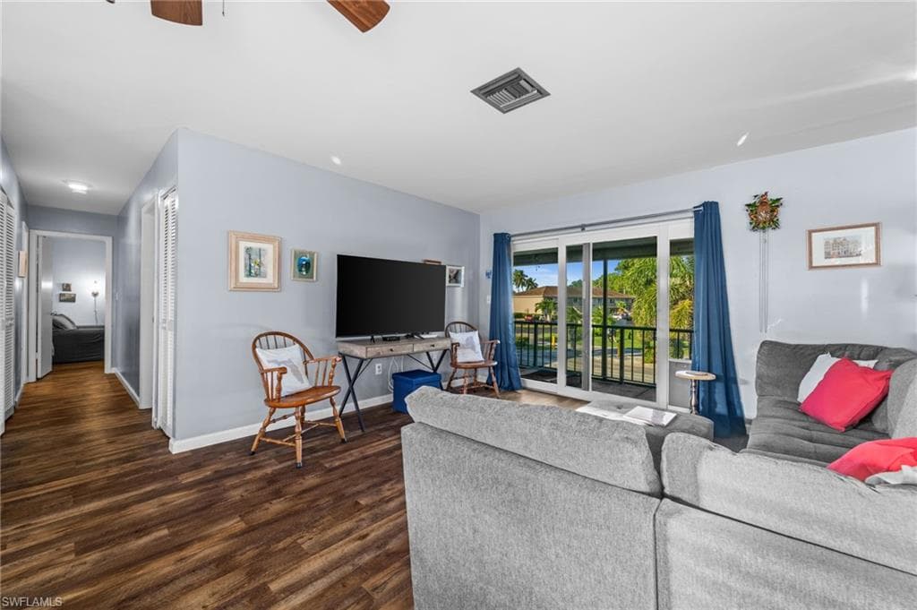 185 Palm Dr P, Naples, FL 34112-15