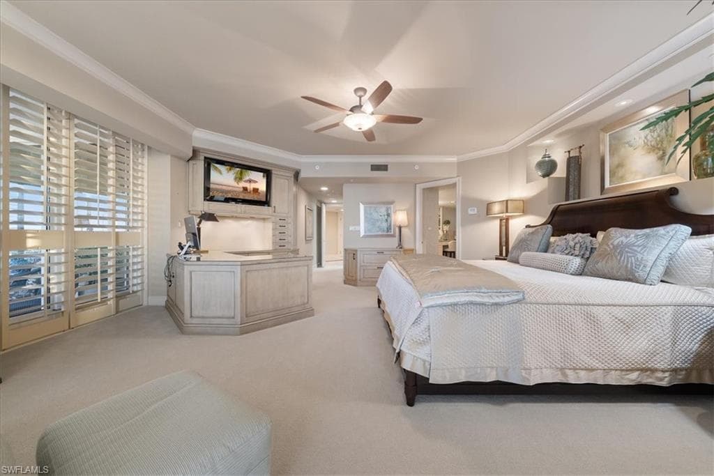 4021 Gulf Shore Blvd N 1706, Naples, FL 34103-12