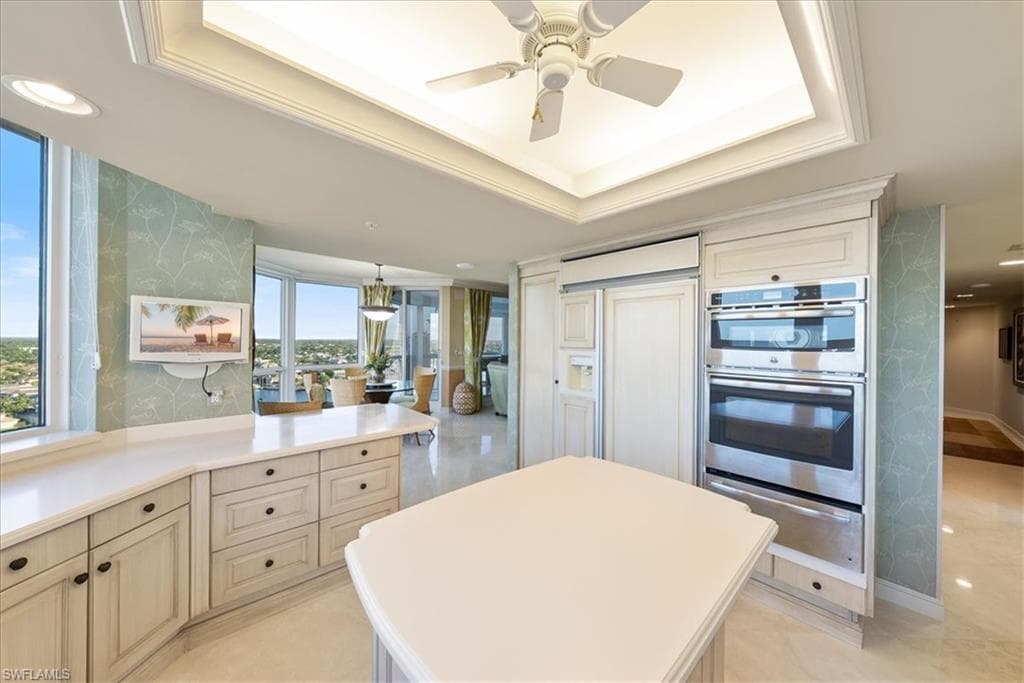 4021 Gulf Shore Blvd N 1706, Naples, FL 34103-20