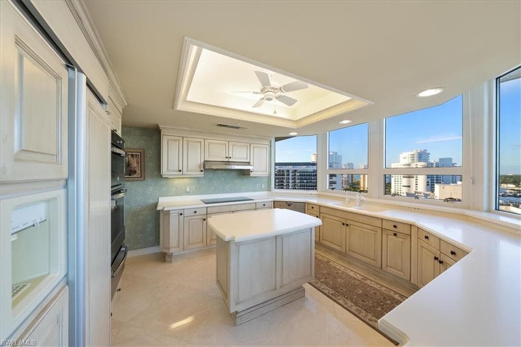 4021 Gulf Shore Blvd N 1706, Naples, FL 34103-22