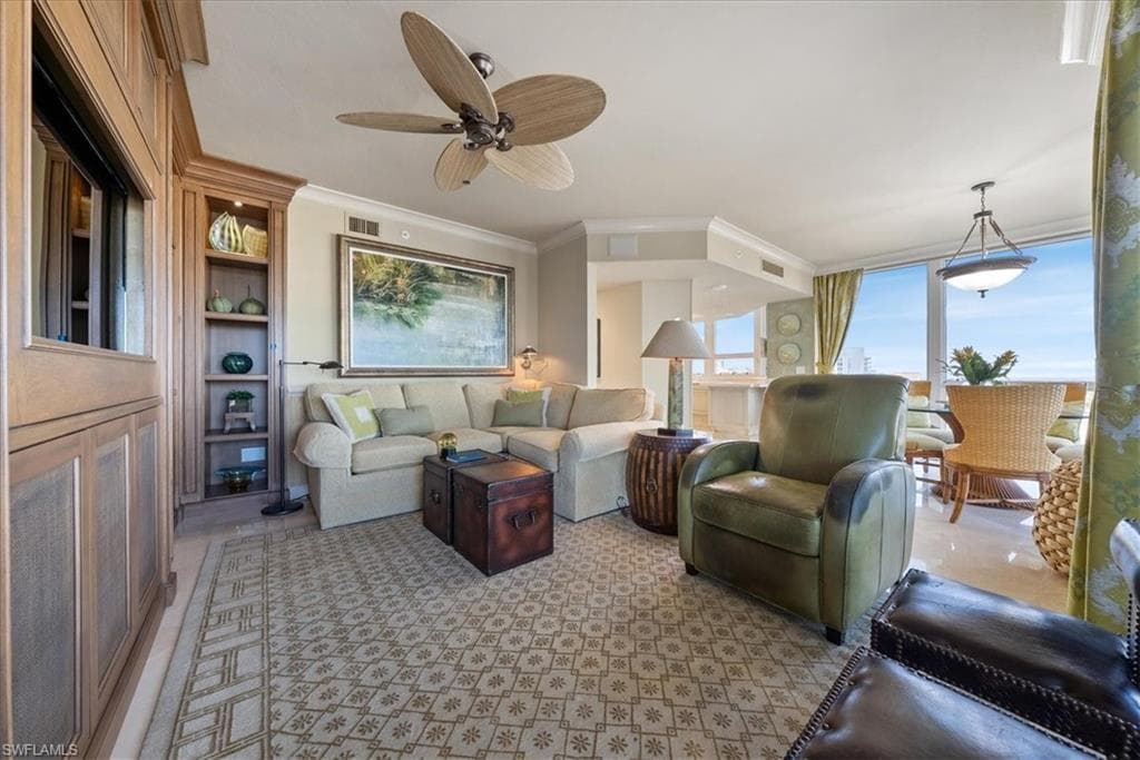 4021 Gulf Shore Blvd N 1706, Naples, FL 34103-23