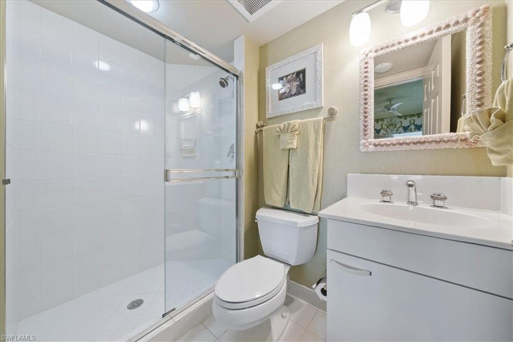 4021 Gulf Shore Blvd N 1706, Naples, FL 34103-28